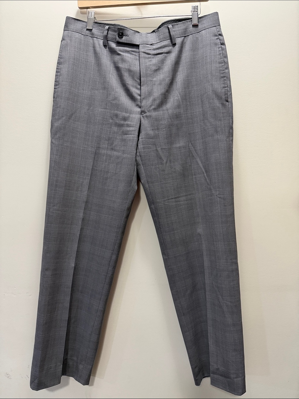 Calvin Klein Men's Gray Tailored Dress Pants - Professional Trousers Size 33